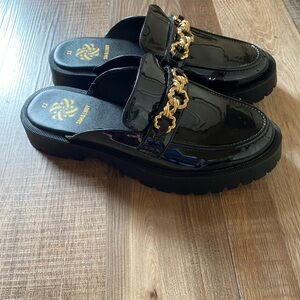 Sam & Libby Black Patent Mules with Gold Chain Detail EUC
